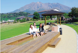 「桜島」溶岩なぎさ公園足湯